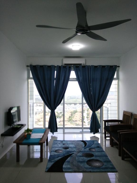 Singgah - 3 Bedrooms With Pool And Kl View Putrajaya