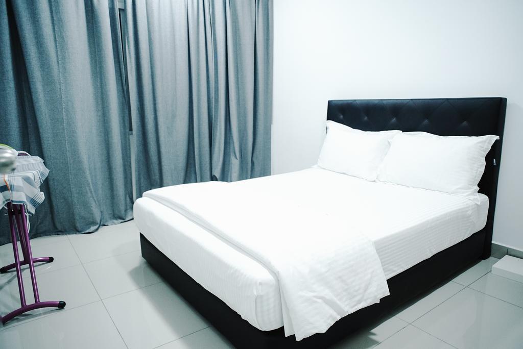 Pangsapuri Singgah - 3 Bedrooms With Pool And Kl View
