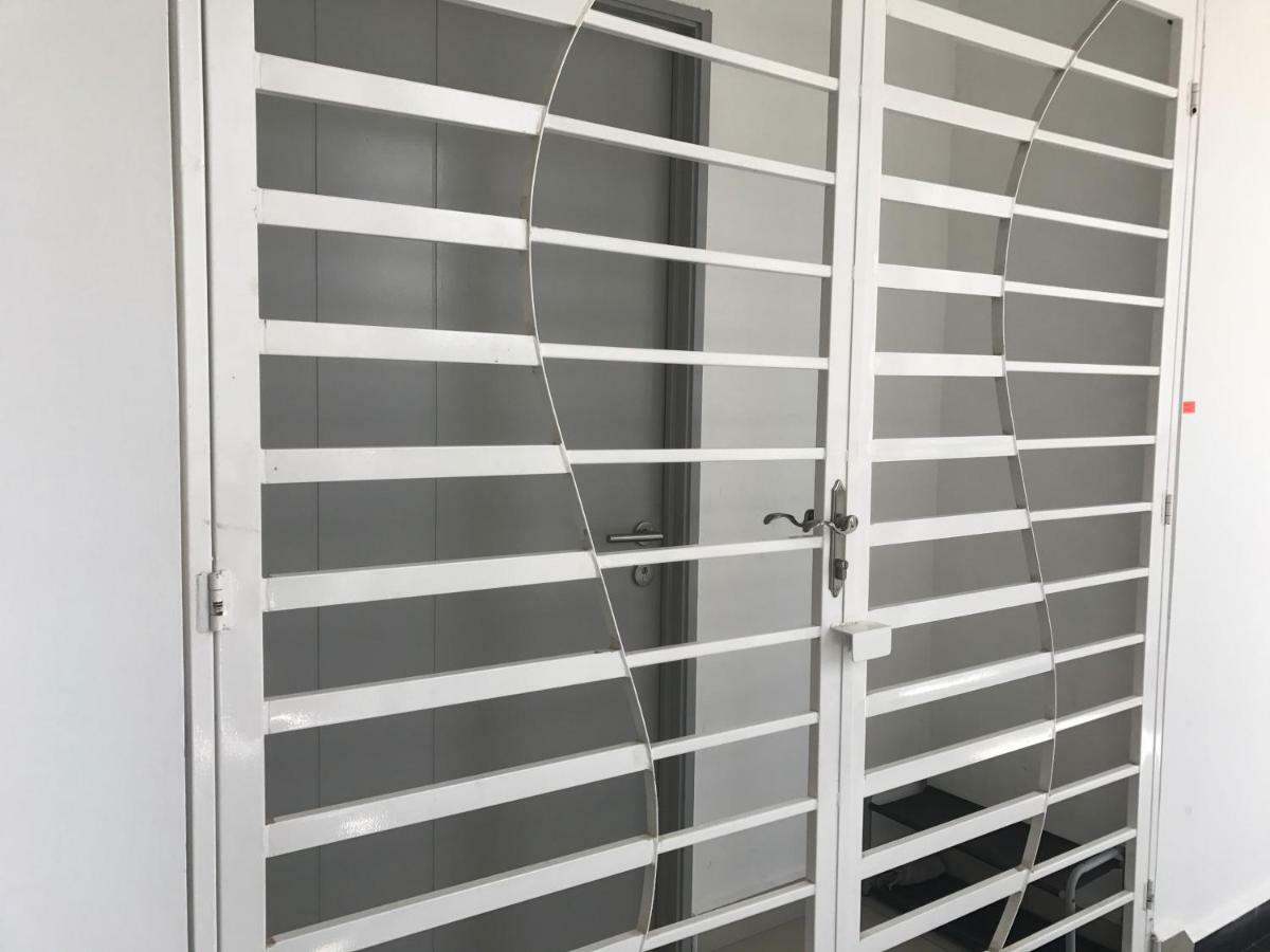Singgah - 3 Bedrooms With Pool And Kl View Pangsapuri Putrajaya