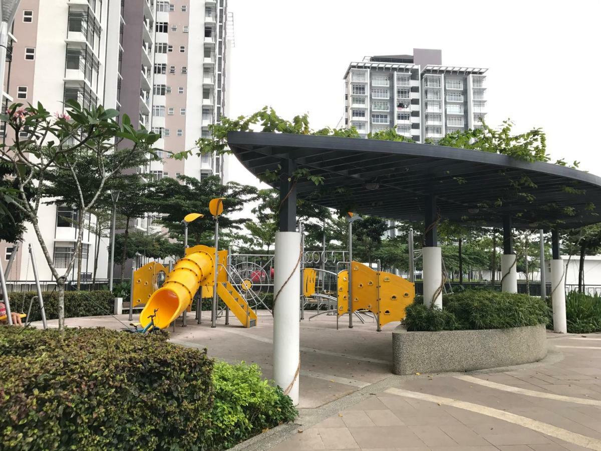 Singgah - 3 Bedrooms With Pool And Kl View